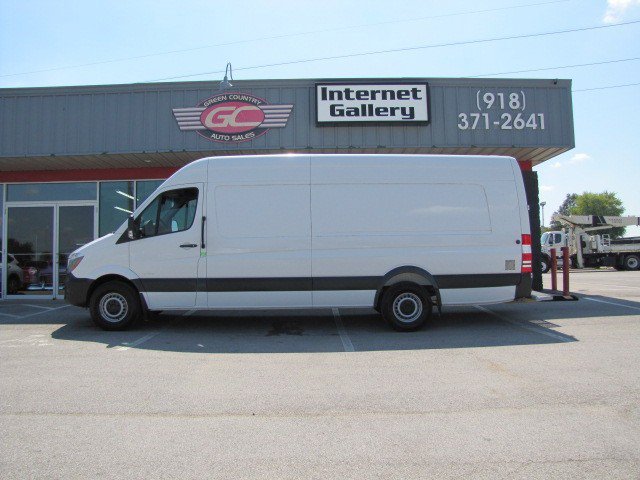 Used 2014 Freightliner Sprinter 2500 RWD image 1