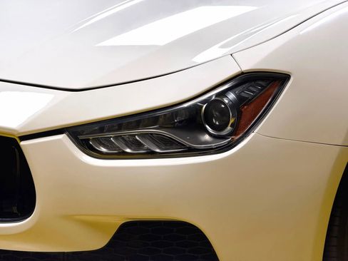 Used 2017 Maserati Ghibli S image 7