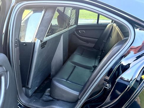 Used 2017 Ford Taurus Police Interceptor image 14