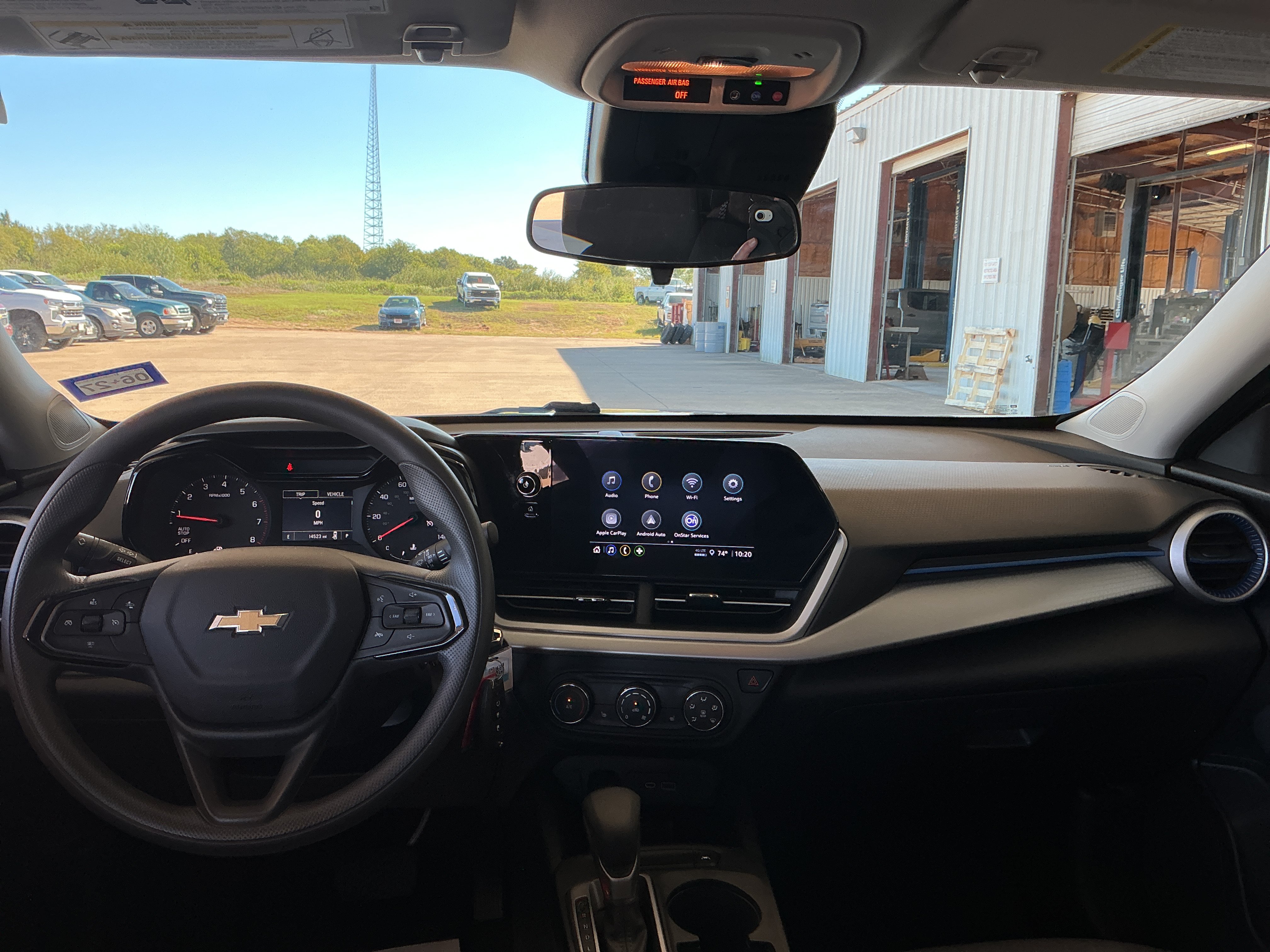 Used 2025 Chevrolet Trax LS w/ LS Convenience Package FWD image 14
