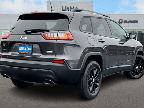 Used 2022 Jeep Cherokee Latitude Lux w/ Sun & Sound Group image 23