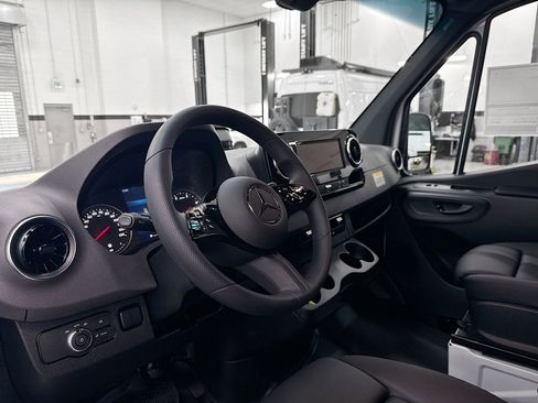 New 2026 Mercedes-Benz Sprinter 144 Cargo image 10