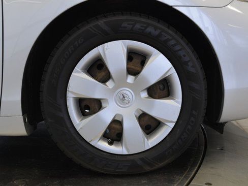 Used 2007 Toyota Camry LE image 38