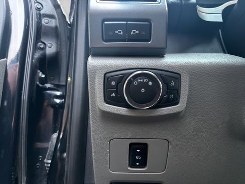 Certified 2020 Ford F250 XLT w/ XLT Premium Package image 22