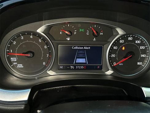 Used 2022 Chevrolet Traverse LT w/ Midnight/Sport Edition image 30