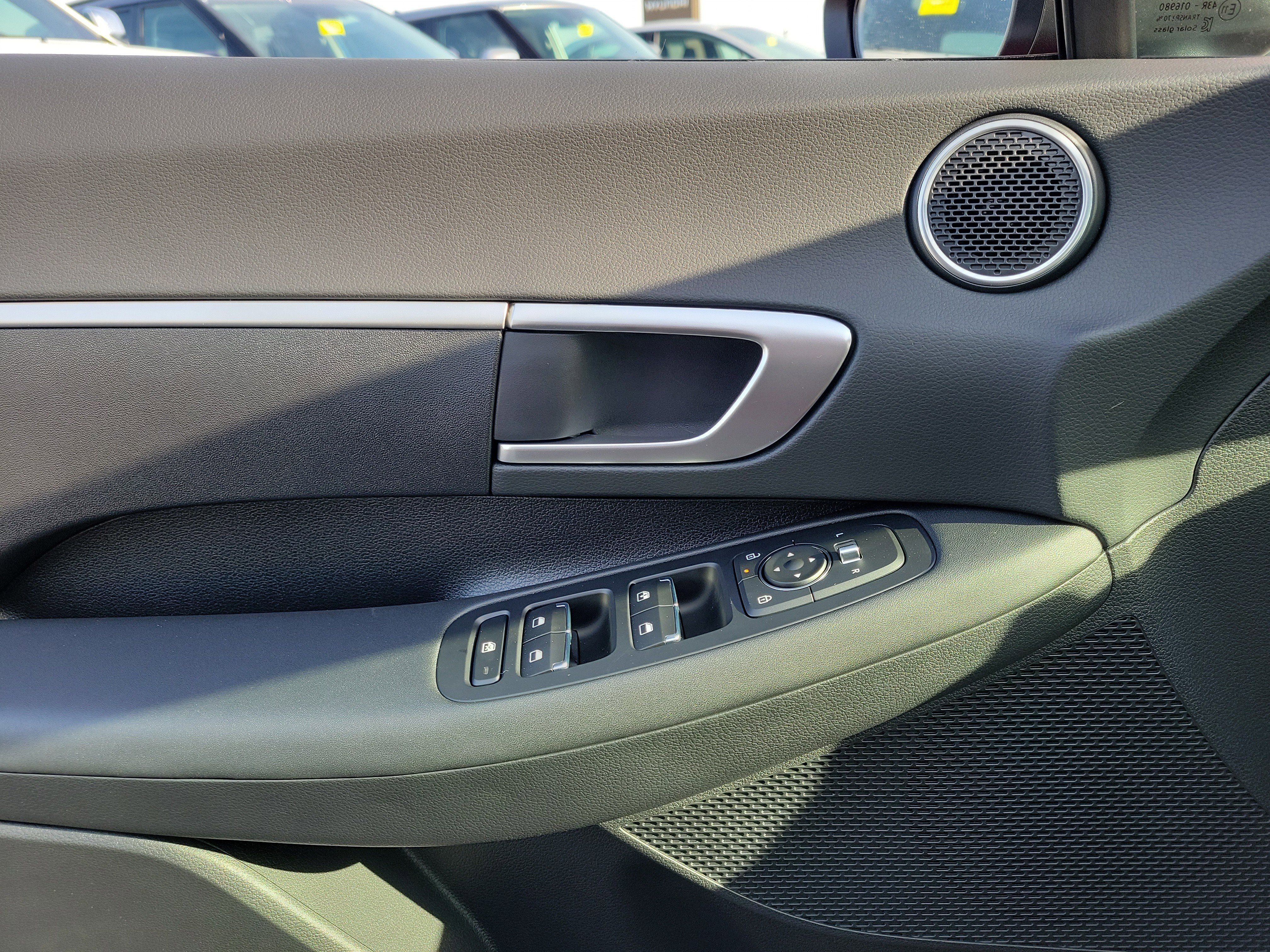 New 2026 Hyundai Sonata SE FWD image 17