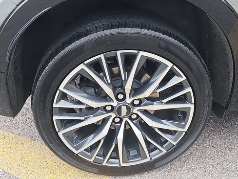 Used 2024 Cadillac XT4 Sport AWD/4WD image 30
