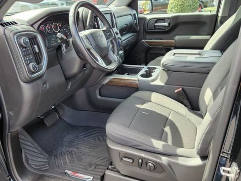 Used 2021 Chevrolet Silverado 1500 LT Trail Boss w/ Bed Protection Package image 11