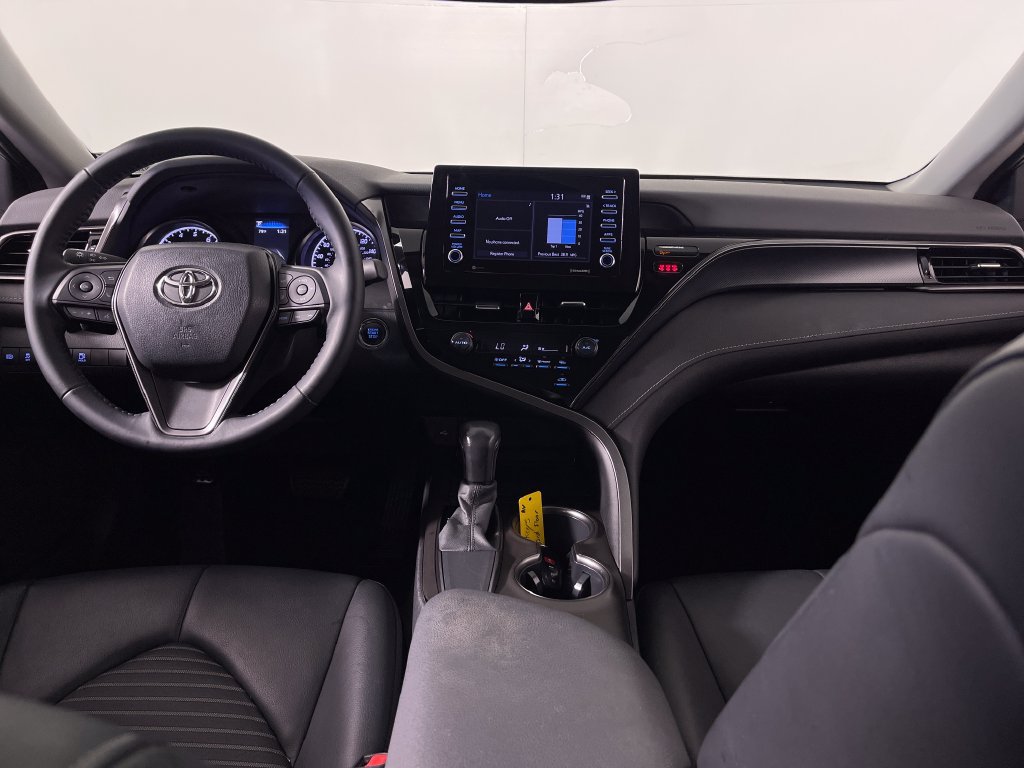Used 2021 Toyota Camry SE w/ Convenience Package FWD image 14