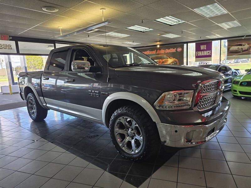 Used 2015 RAM 1500 Laramie w/ Convenience Group AWD/4WD image 3