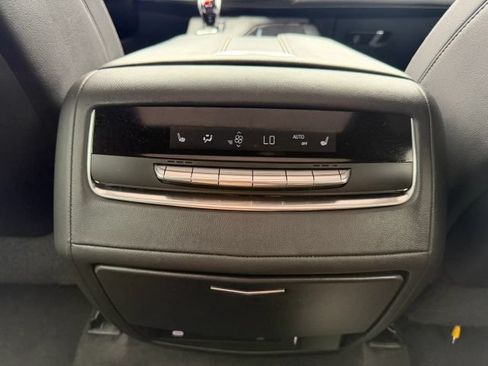 Used 2024 Cadillac Escalade ESV Sport w/ LPO, ONYX Package AWD/4WD image 29