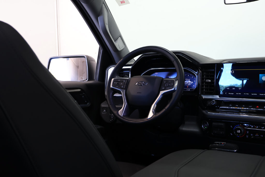 Used 2024 Chevrolet Silverado 1500 RST w/ Convenience Package II AWD/4WD image 25