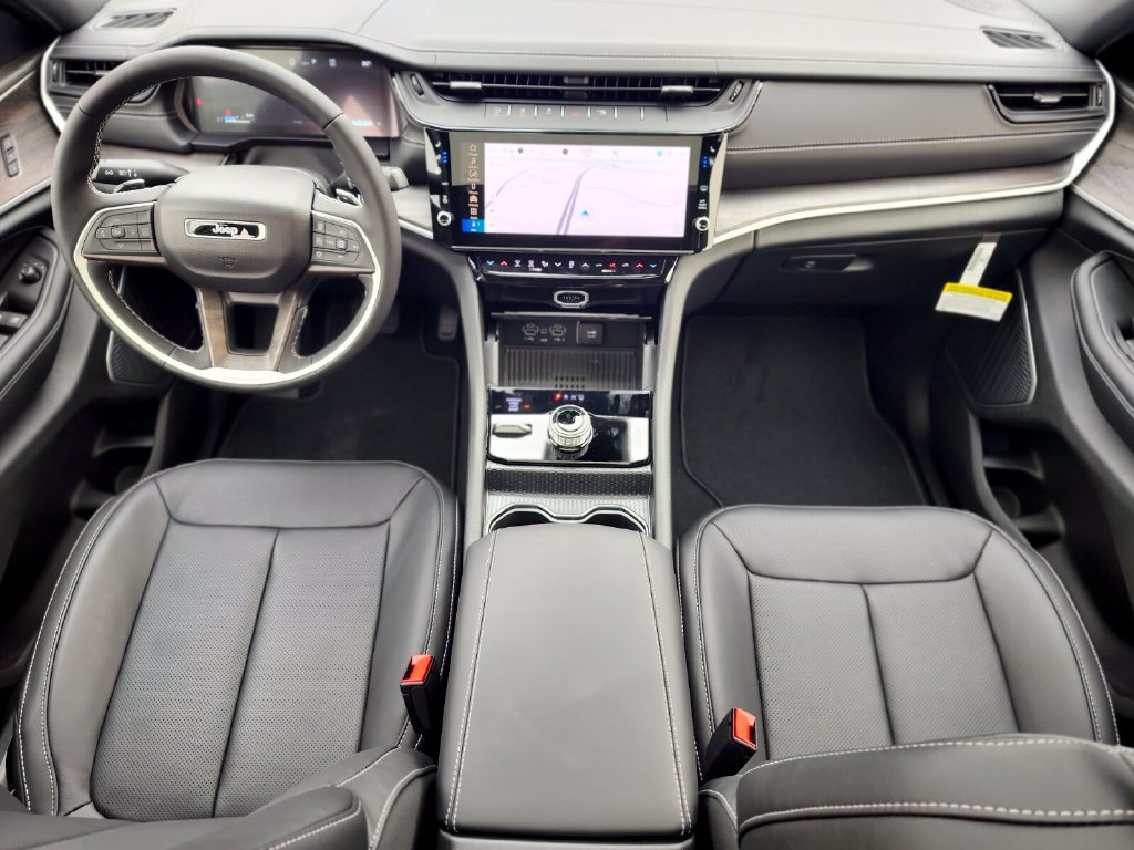 New 2026 Jeep Grand Cherokee Limited AWD/4WD image 12