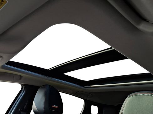 New 2026 Nissan Kicks SR AWD/4WD image 16