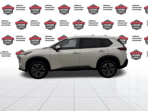 Certified 2023 Nissan Rogue SV image 2