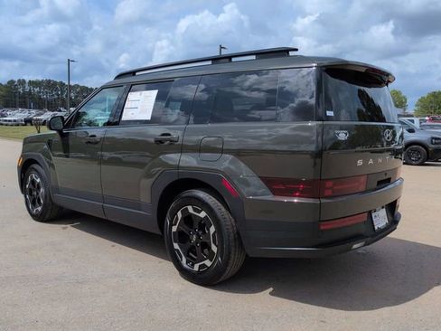 Used 2025 Hyundai Santa Fe SEL FWD image 7