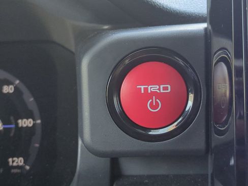 Used 2024 Toyota Tacoma TRD Sport image 38