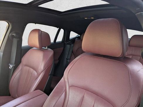 Used 2022 BMW X6 xDrive40i w/ Executive Package image 12