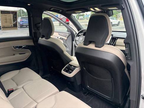 Certified 2025 Volvo XC90 B6 Plus AWD/4WD image 37