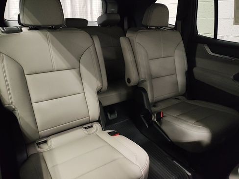 New 2026 GMC Acadia Elevation w/ Elevation Premium Package image 11