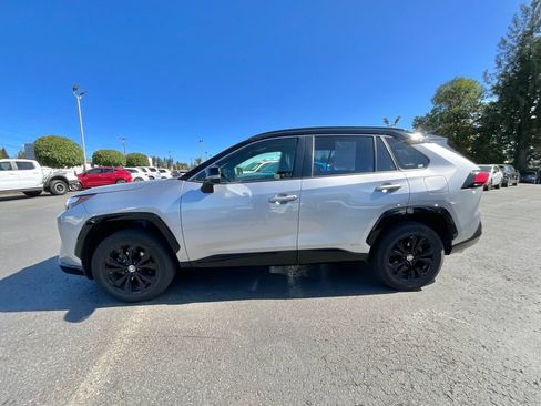 Used 2024 Toyota RAV4 XSE w/ Advanced Technology Package AWD/4WD image 4