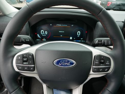 Used 2026 Ford Explorer Active w/ Active Comfort Package AWD/4WD image 25