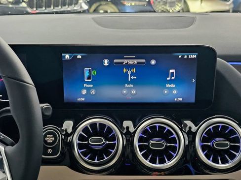 New 2026 Mercedes-Benz GLA 250 4MATIC image 37