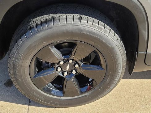 Used 2020 Chevrolet Traverse LS image 6