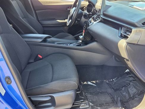 Used 2019 Toyota C-HR LE image 20