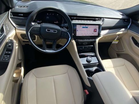 New 2026 Jeep Grand Cherokee L Limited w/ Limited Altitude Package image 11