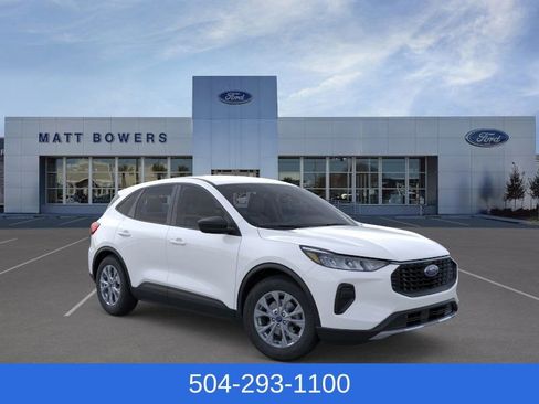 New 2026 Ford Escape Active w/ Active Premium Tech Pack FWD image 9