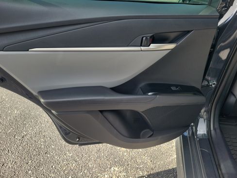 Used 2025 Toyota Camry SE FWD image 14