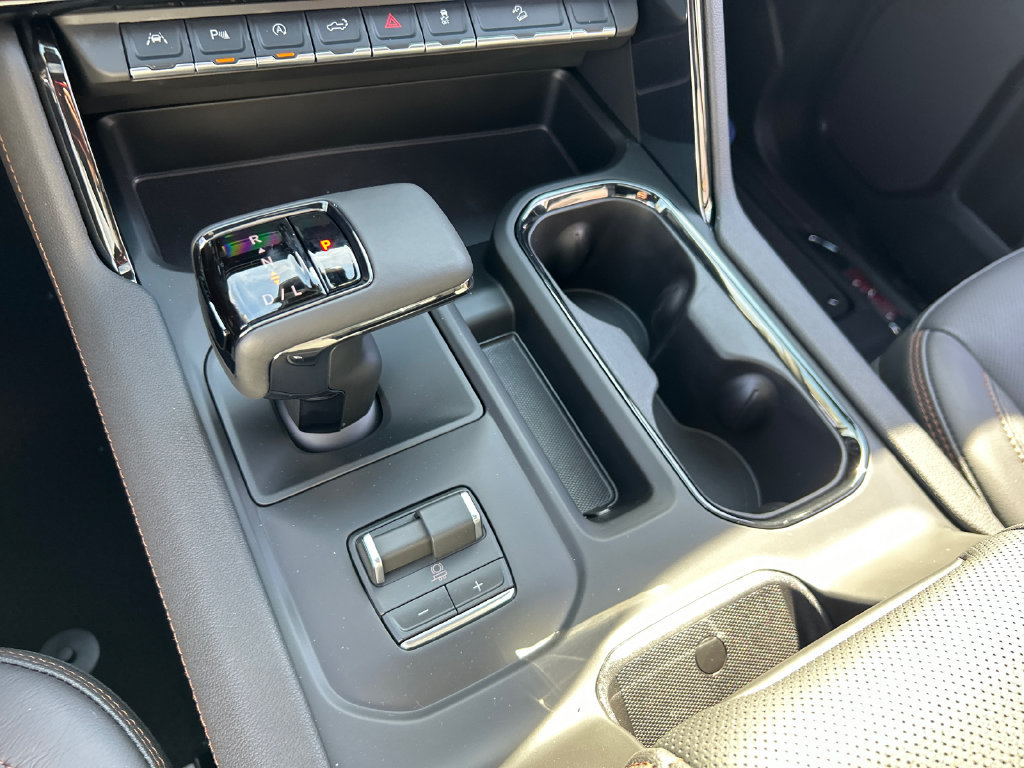 New 2026 GMC Sierra 1500 AT4 w/ AT4 Premium Package AWD/4WD image 30