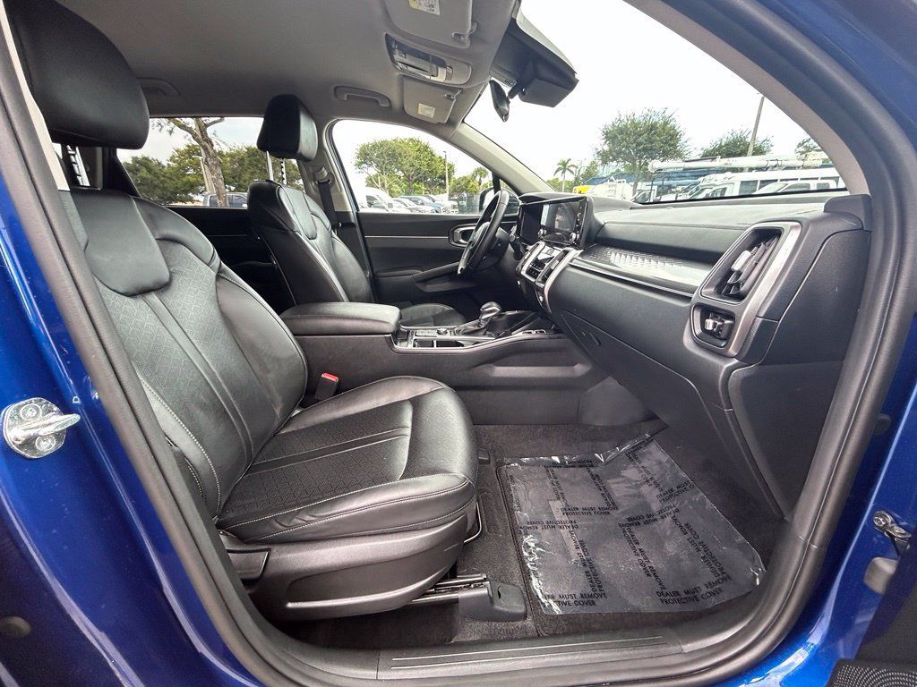 Used 2023 Kia Sorento S FWD image 24