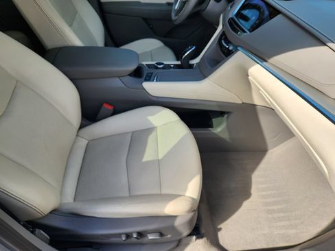 Used 2024 Cadillac XT5 Premium Luxury w/ Technology Package FWD image 17