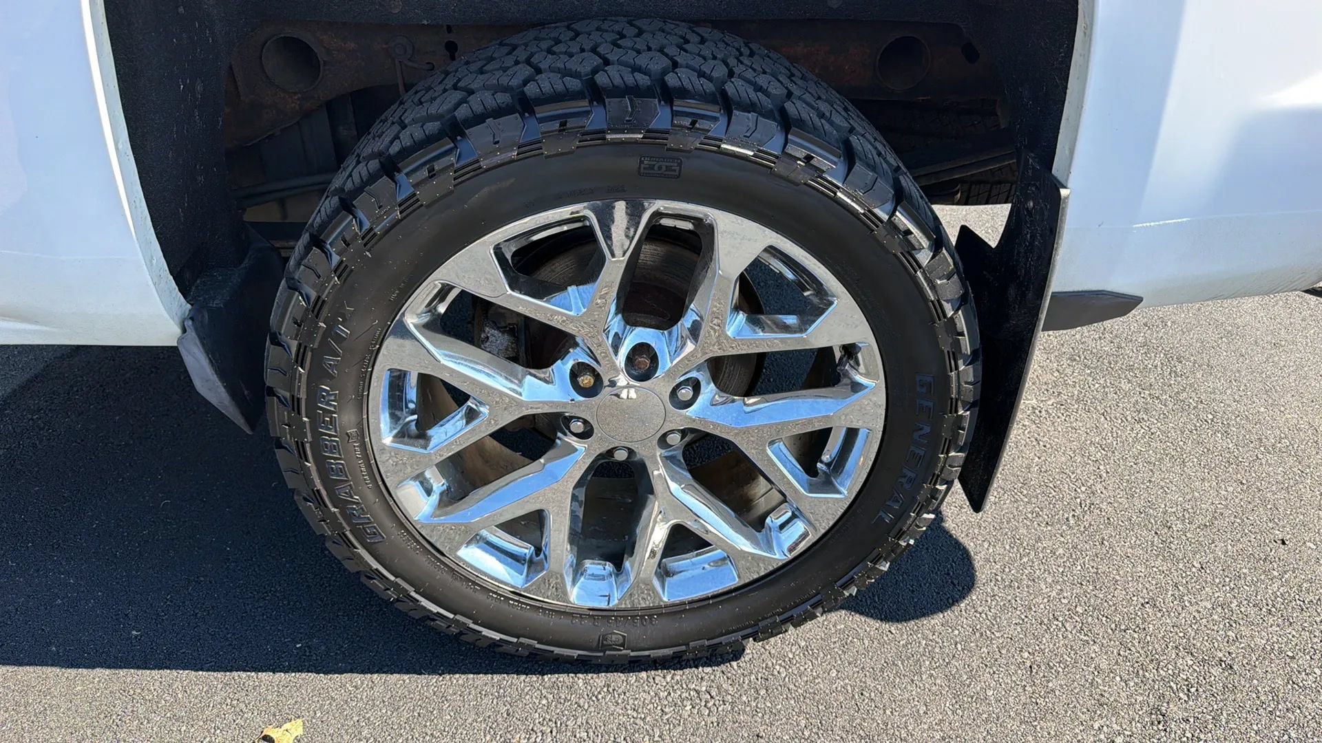 Used 2016 Chevrolet Silverado 1500 LT w/ All Star Edition AWD/4WD image 12
