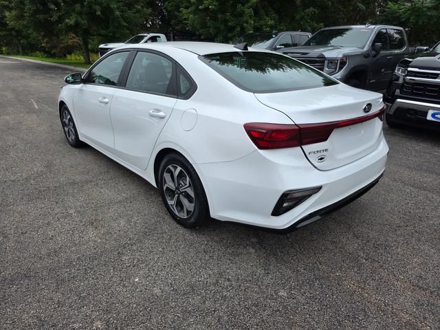 Used 2021 Kia Forte LXS FWD image 2