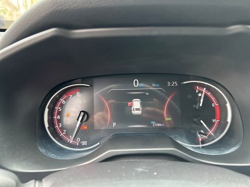 Used 2025 Toyota RAV4 XLE image 20