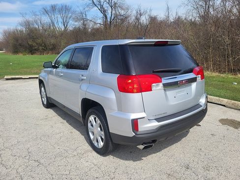 Used 2017 GMC Terrain SLE image 9