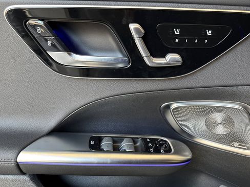 New 2025 Mercedes-Benz C 300 4MATIC Sedan image 12