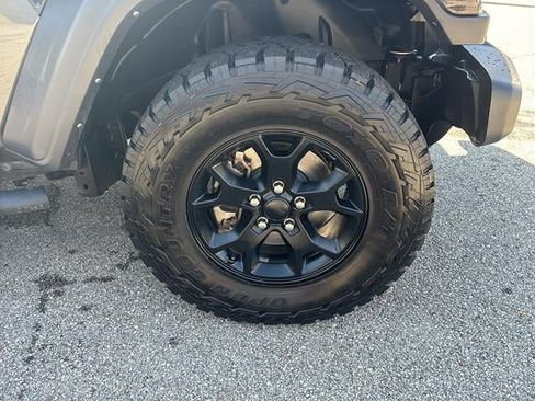 Used 2022 Jeep Wrangler Unlimited Sport AWD/4WD image 11