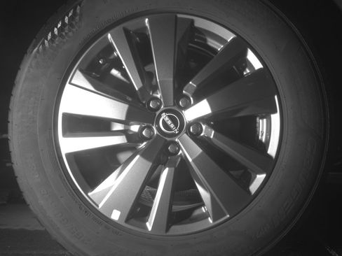 Used 2025 Nissan Pathfinder SV AWD/4WD image 15