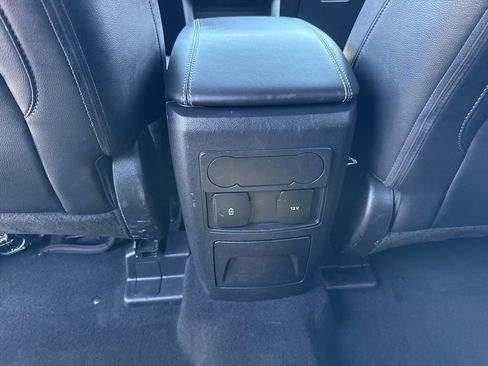 Used 2022 Ford Explorer ST w/ ST Street Pack image 21