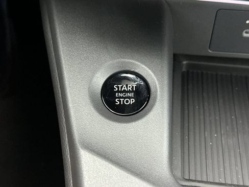 Used 2026 Nissan Sentra SV w/ SV Convenience Package FWD image 20