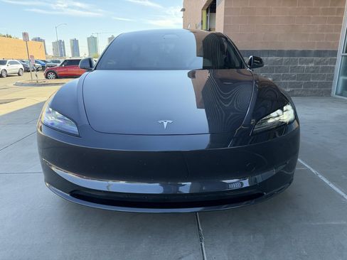 Used 2024 Tesla Model 3 Long Range image 10