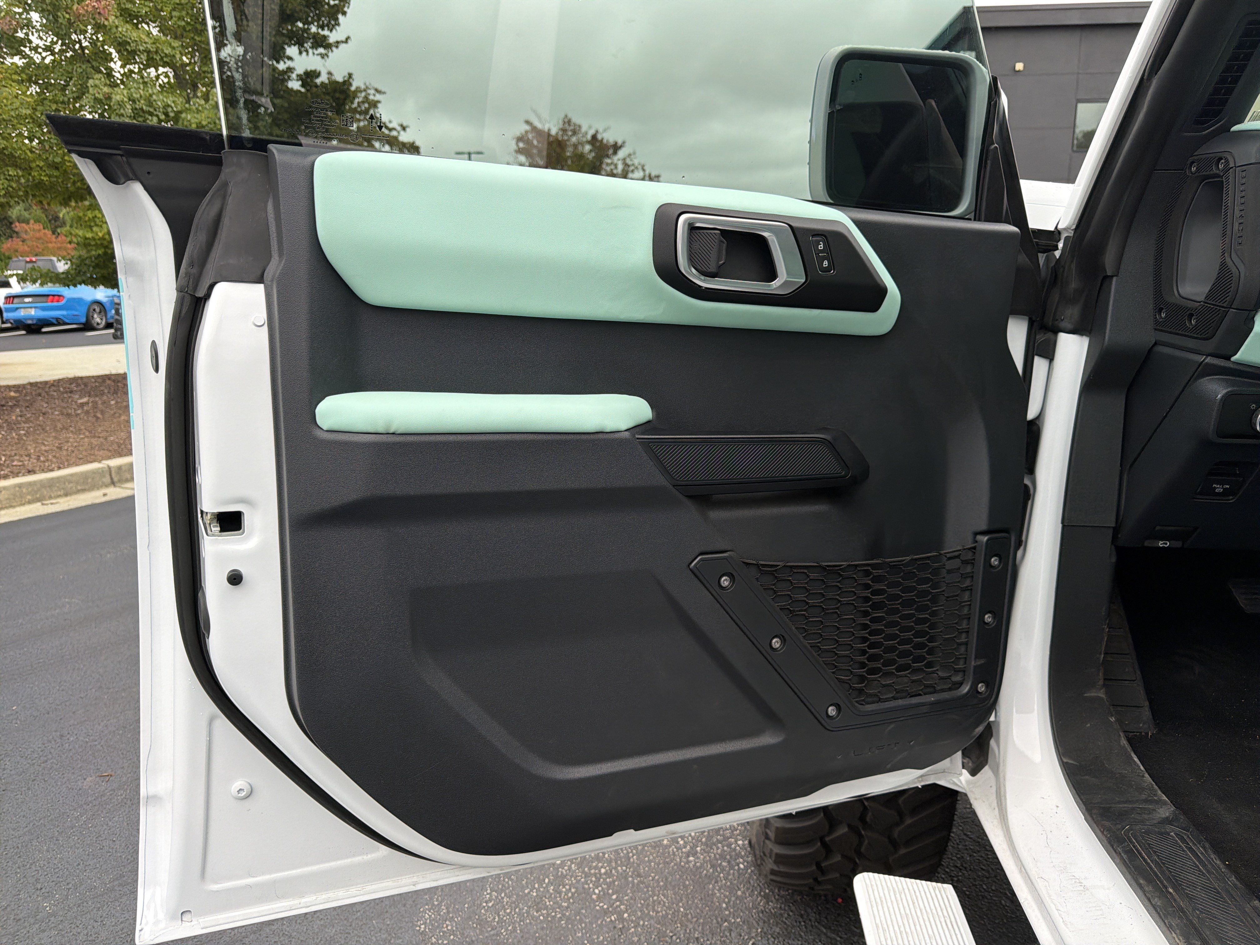 Used 2026 Ford Bronco Outer Banks AWD/4WD image 14