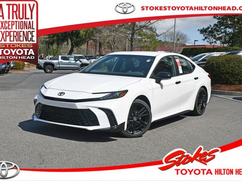 New 2026 Toyota Camry Hybrid image 1