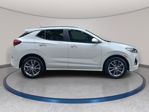 Used 2023 Buick Encore GX Select w/ Sport Touring Package FWD image 4