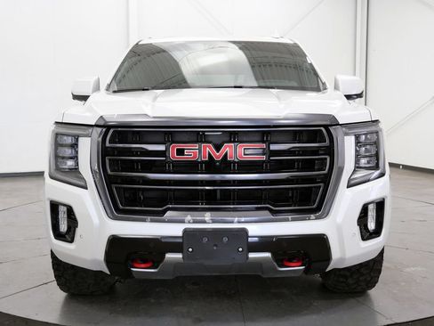 Used 2024 GMC Yukon XL AT4 w/ AT4 Premium Plus Package AWD/4WD image 2