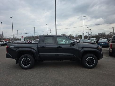 New 2026 Toyota Tacoma TRD Off-Road image 3